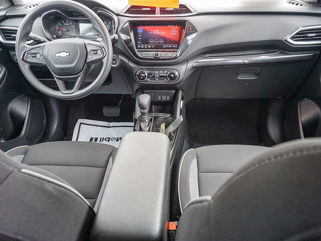 Used 2022 Chevrolet TrailBlazer LT w/ Convenience Package image 14