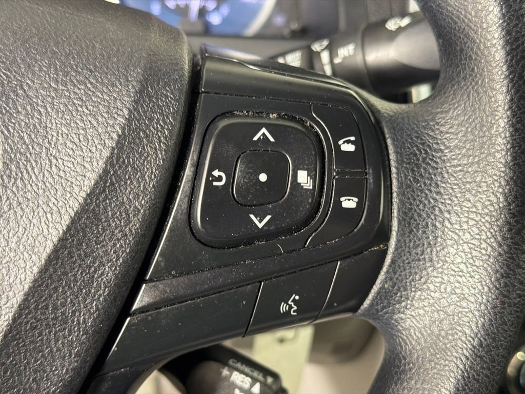 Used 2017 Toyota Camry LE image 25