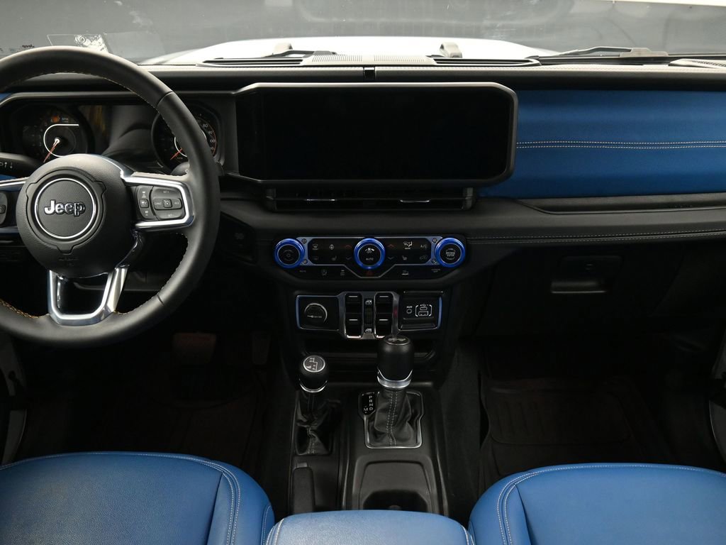 Used 2024 Jeep Wrangler Sahara image 4