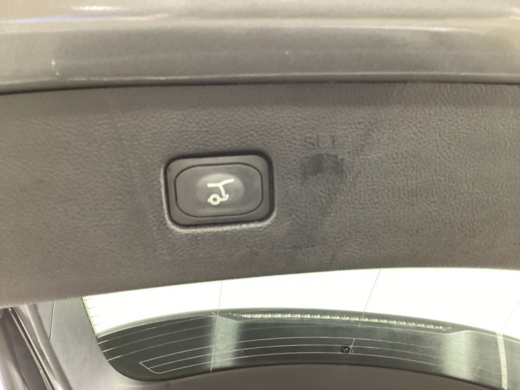 Used 2023 Ford Edge SEL w/ Sport Appearance Package image 32