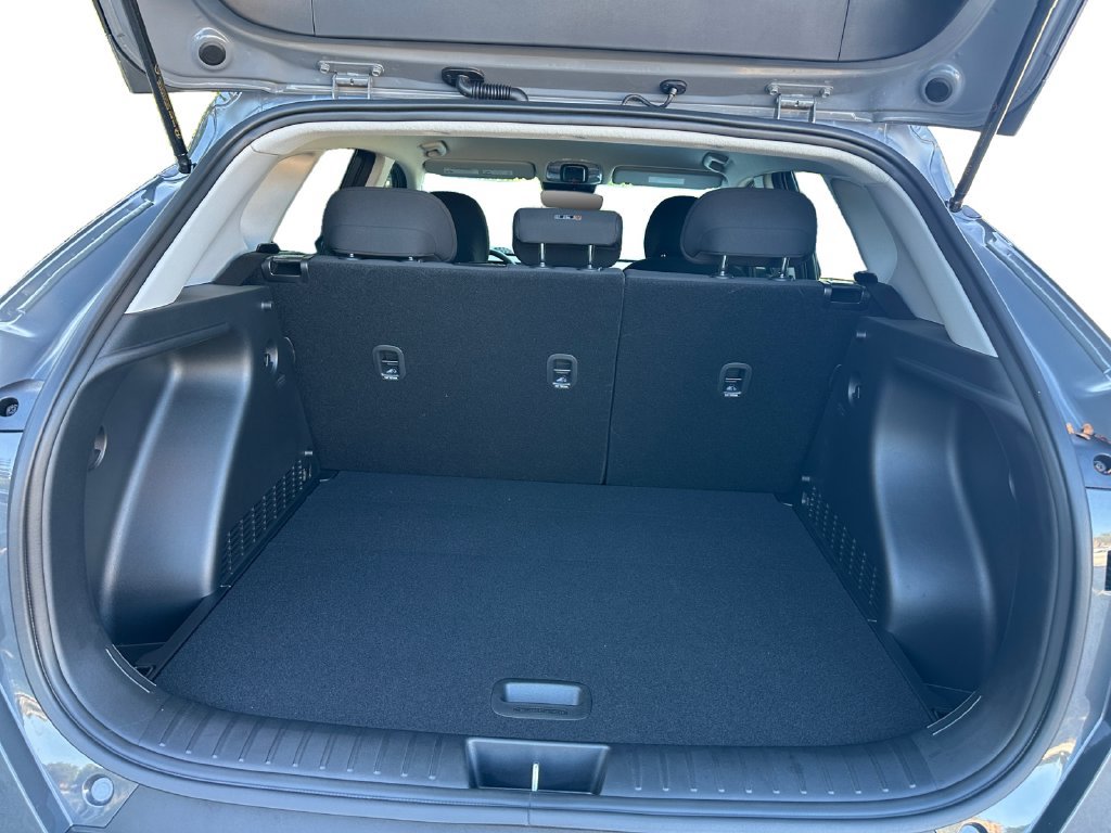 New 2027 Hyundai Kona SE FWD image 23