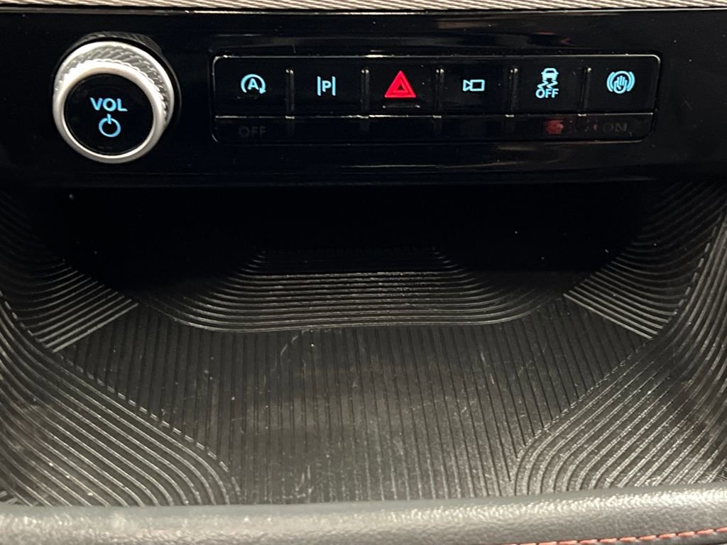 Used 2025 Ford Explorer Active image 55