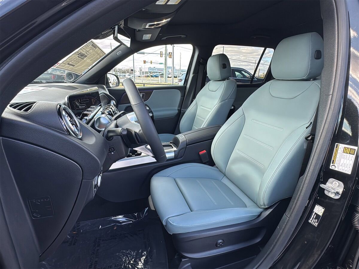 New 2026 Mercedes-Benz GLB 250 image 15