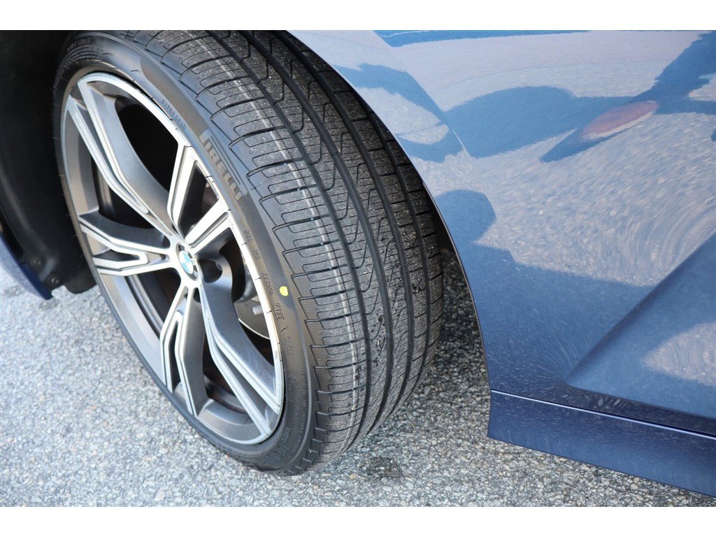 Used 2021 BMW 330i xDrive Sedan AWD/4WD image 47