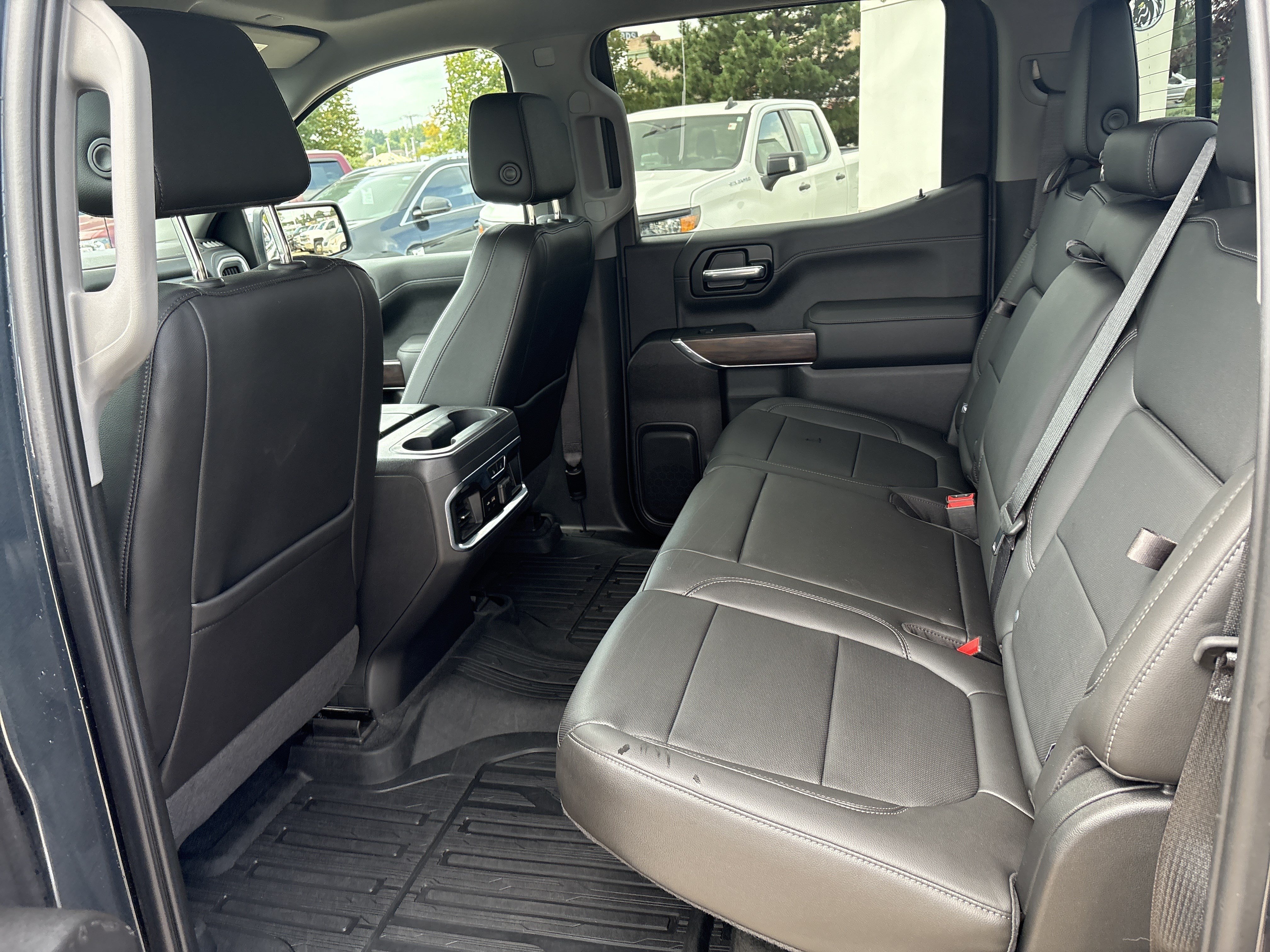 Used 2020 GMC Sierra 1500 SLT w/ SLT Premium Package AWD/4WD image 14