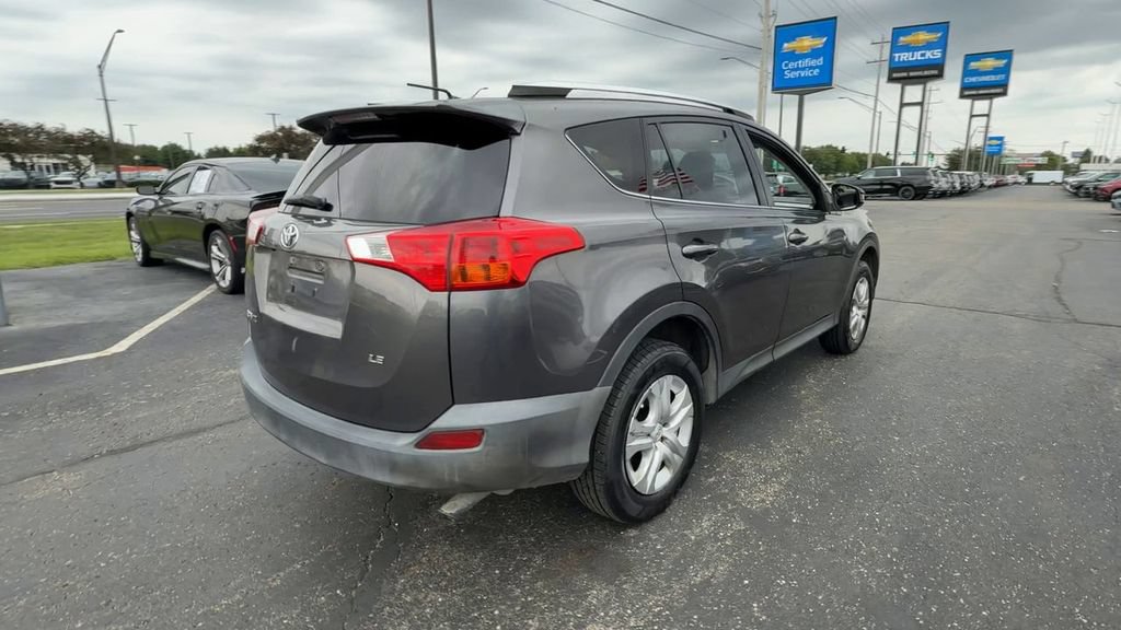 Used 2013 Toyota RAV4 LE FWD image 8