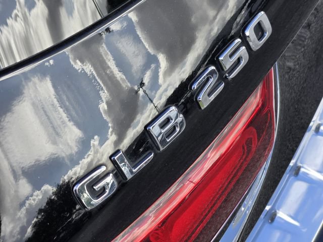 Used 2022 Mercedes-Benz GLB 250 image 11