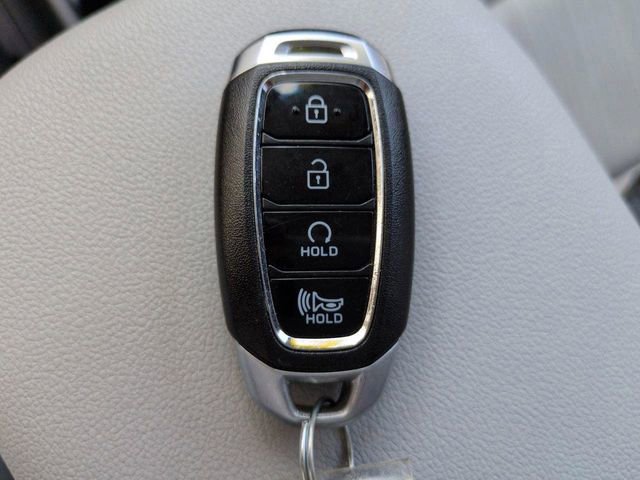 Used 2022 Hyundai Kona SEL AWD/4WD image 41