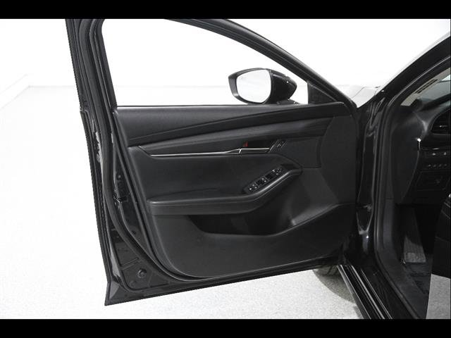 Used 2024 MAZDA MAZDA3 s FWD image 4