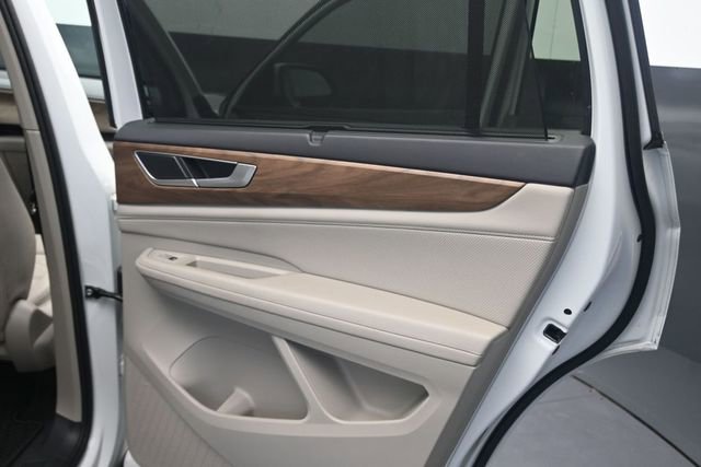 Used 2024 Volkswagen Atlas SE FWD image 21