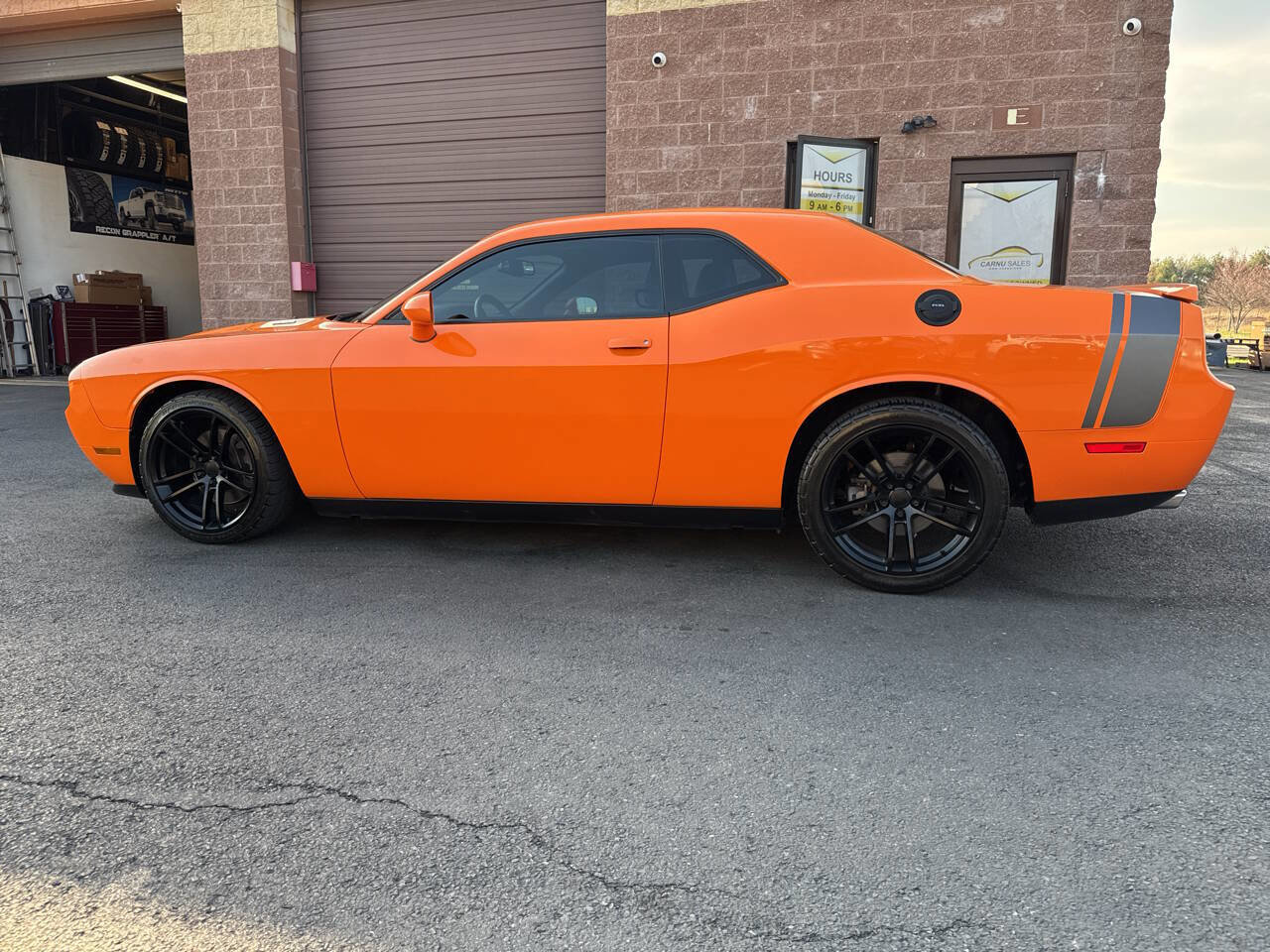 Used 2014 Dodge Challenger R/T image 22