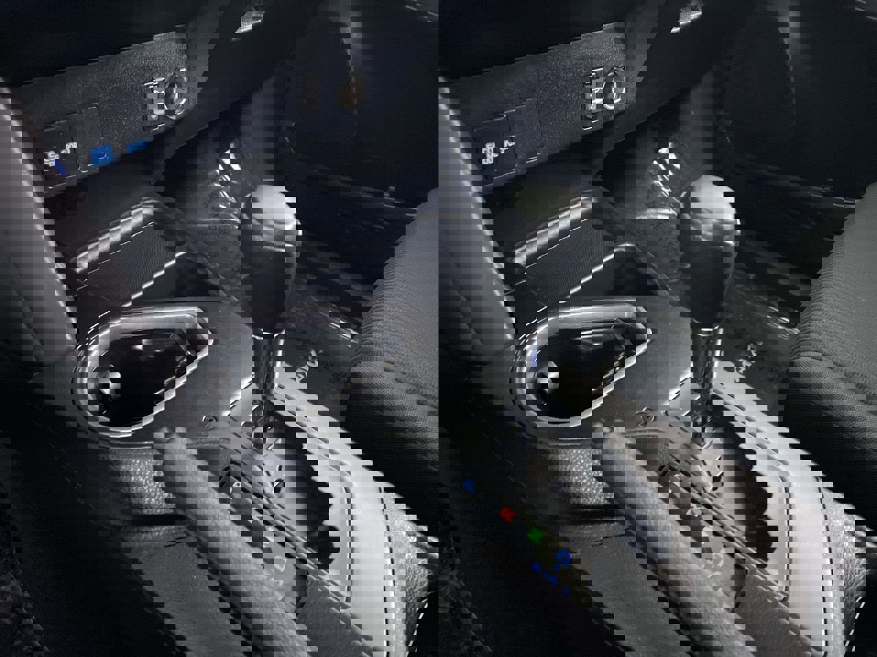 Used 2017 Toyota RAV4 LE w/ All Weather Liner Package image 17