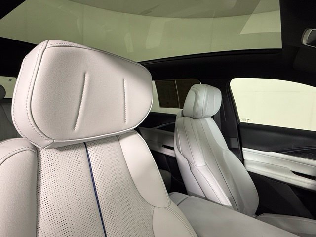 Certified 2024 Cadillac Lyriq Sport RWD image 31