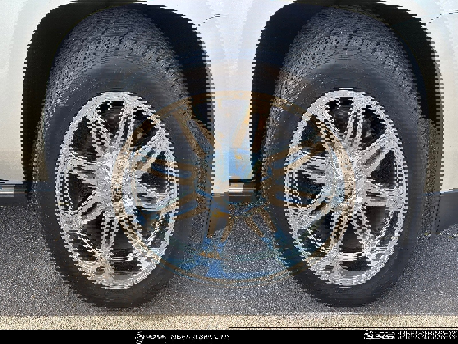 Used 2020 Cadillac Escalade ESV Platinum image 10