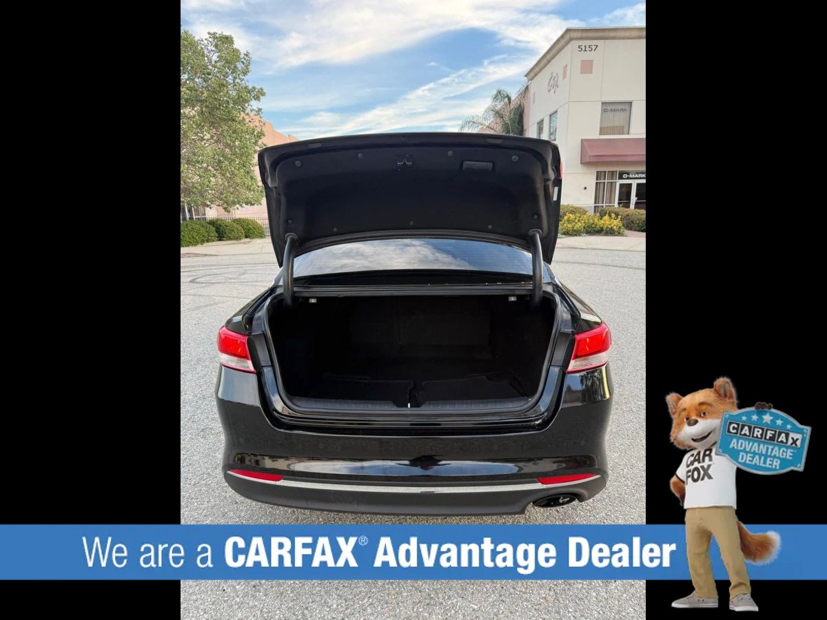 Used 2018 Kia Optima LX w/ 17" Alloy Wheels Package FWD image 14
