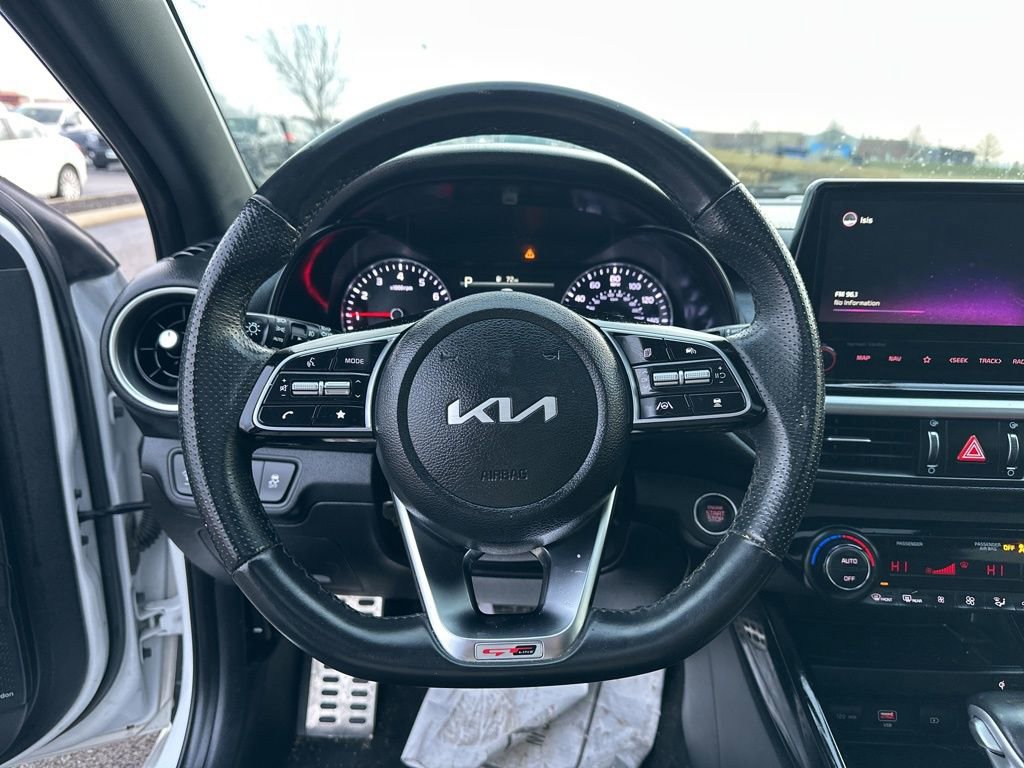Used 2022 Kia Forte GT-Line w/ GT-Line Premium Package image 20
