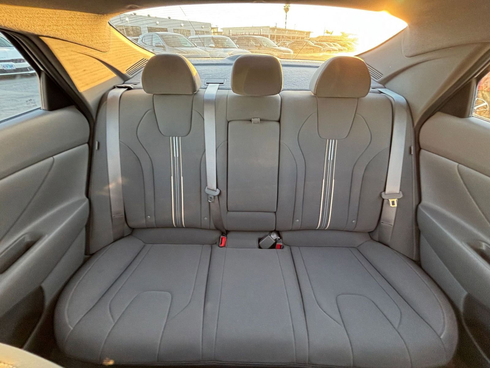 Used 2025 Hyundai Elantra SEL image 41