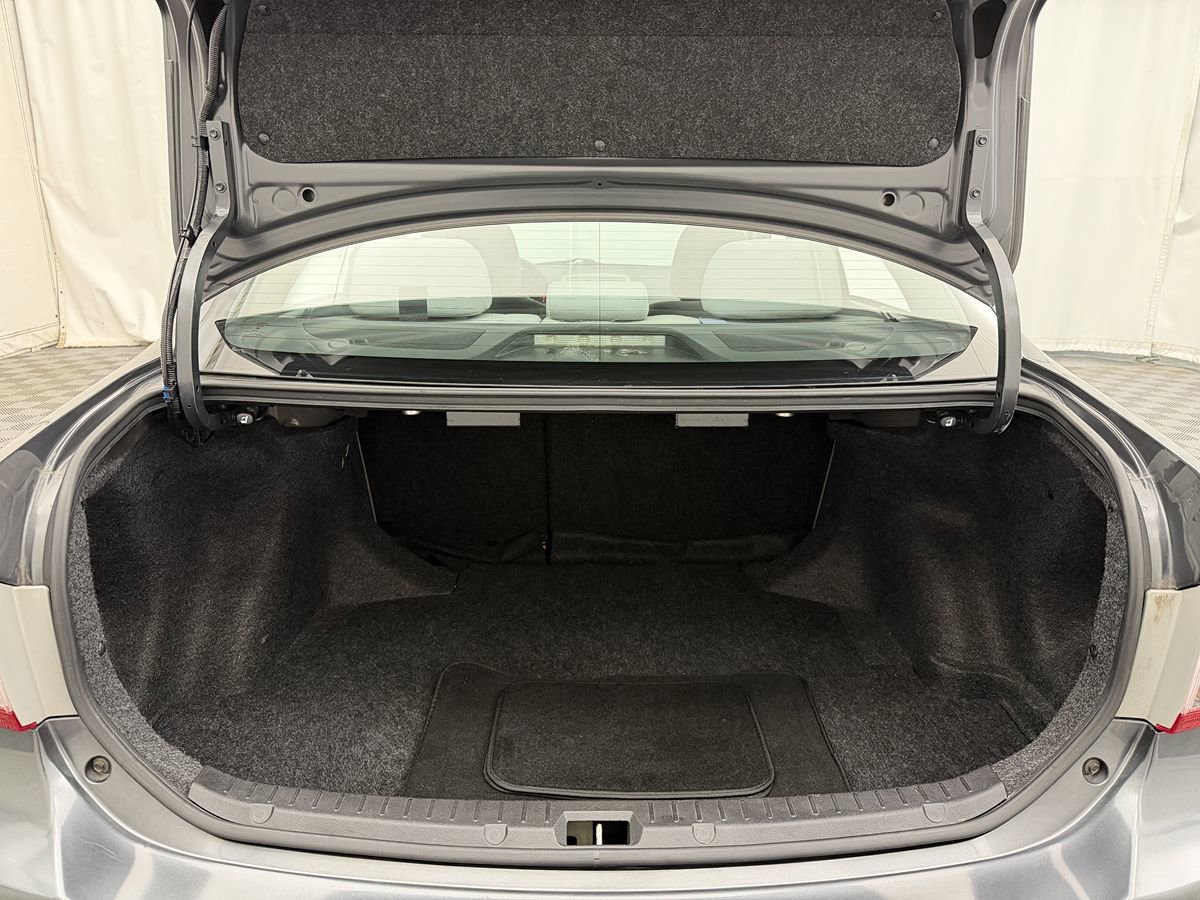 Used 2011 Toyota Corolla LE FWD image 19