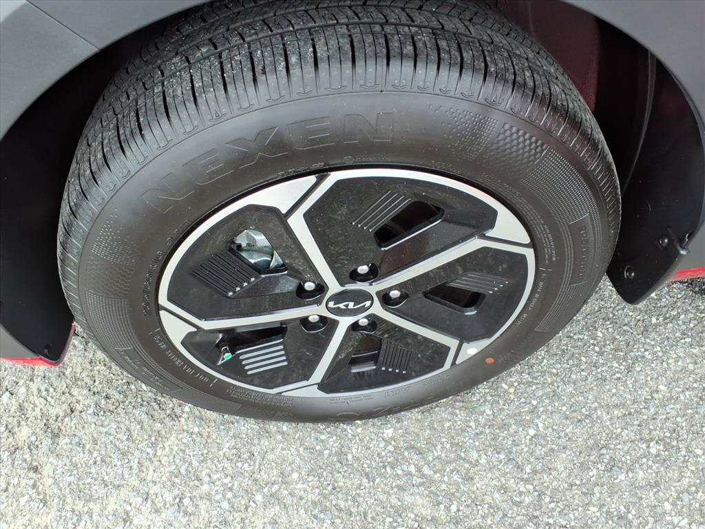 New 2026 Kia Niro EX FWD image 14