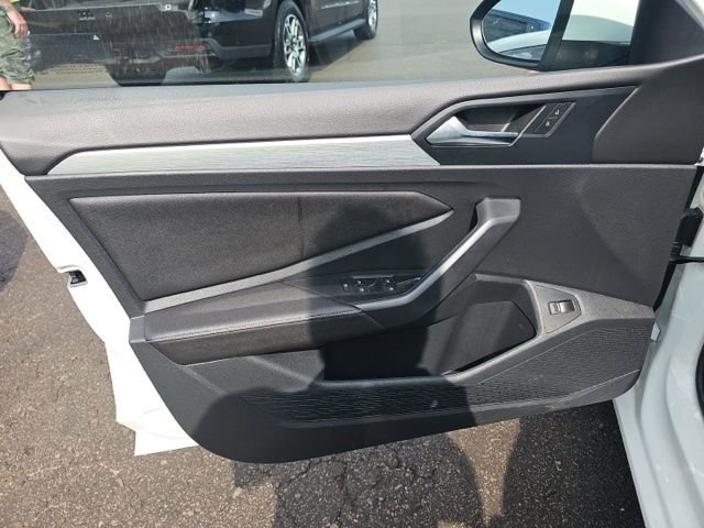 Used 2025 Volkswagen Jetta S FWD image 12