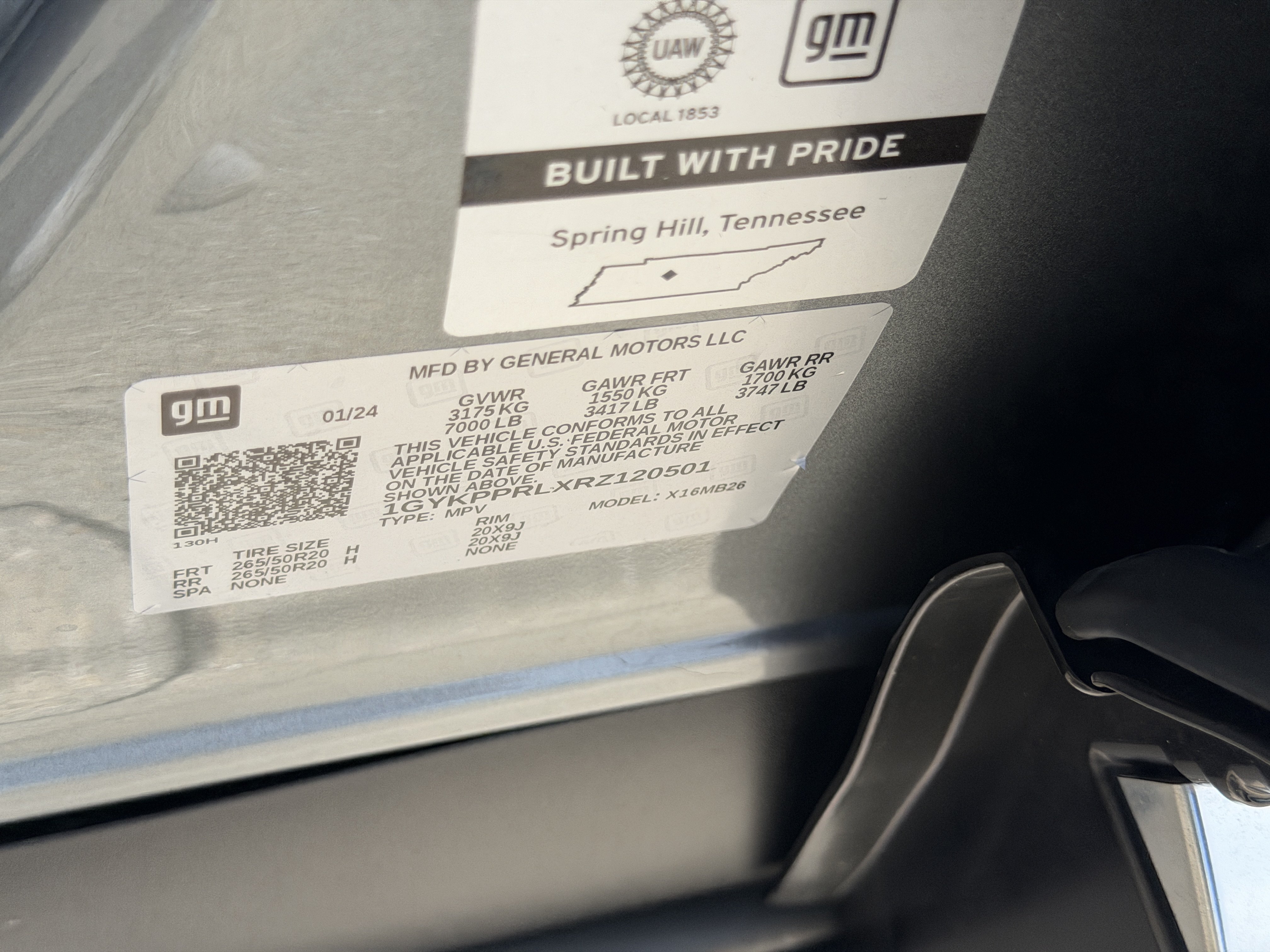 Certified 2024 Cadillac Lyriq Luxury AWD/4WD image 31