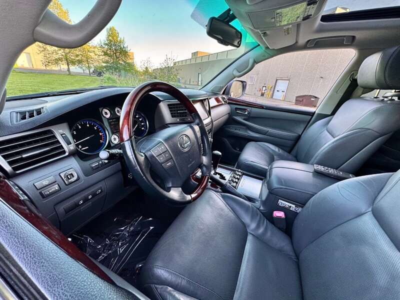 Used 2010 Lexus LX 570 4WD image 16