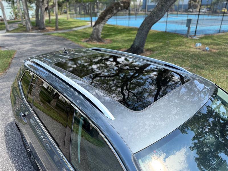 Used 2019 Volkswagen Tiguan SEL image 7