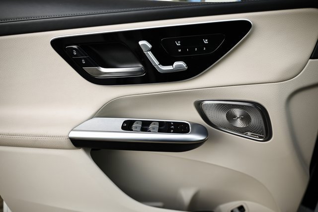 Used 2023 Mercedes-Benz GLC 300 GLC 300 image 14