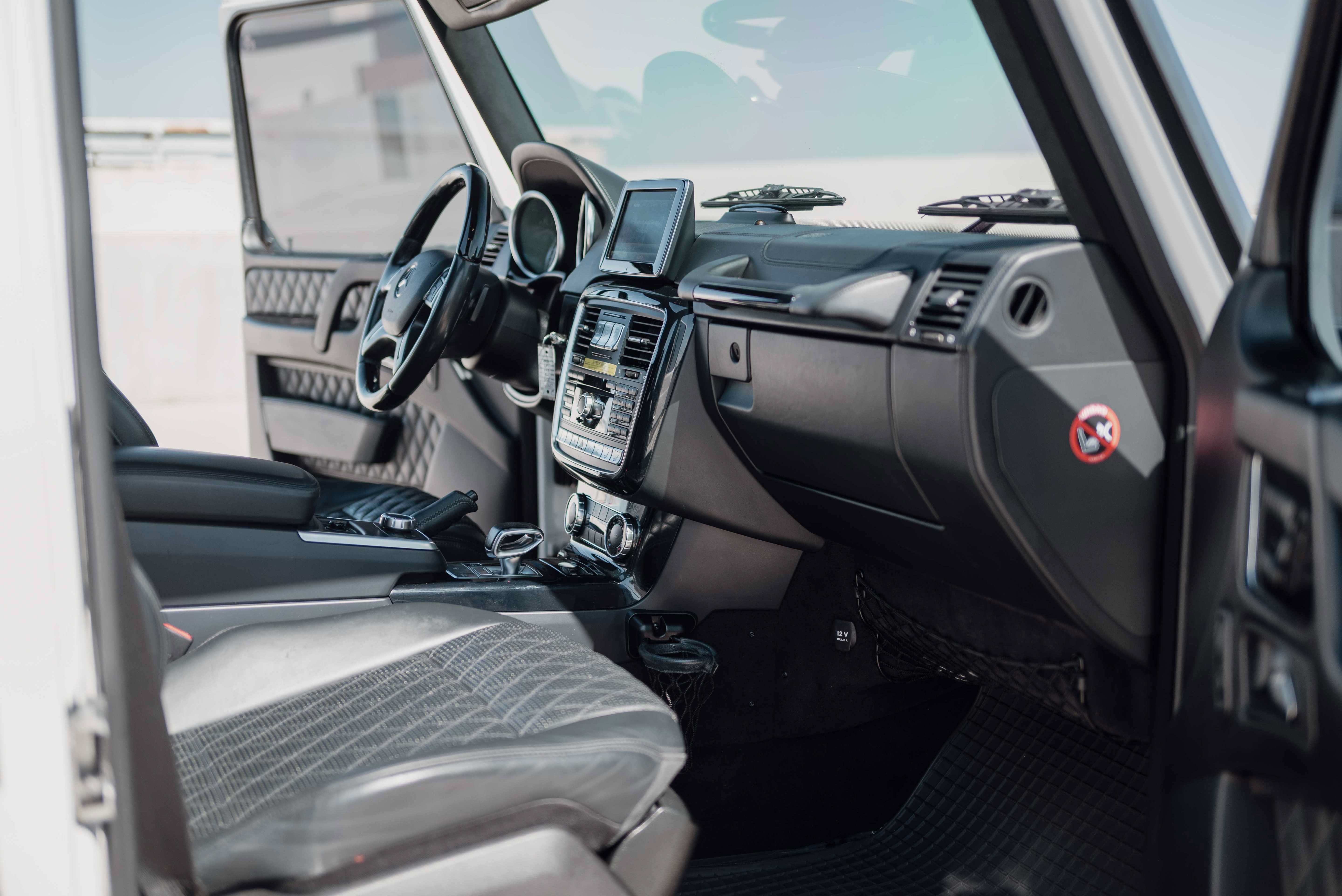 Used 2015 Mercedes-Benz G 63 AMG 4MATIC w/ PA6 Package image 14