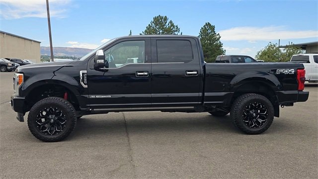 Used 2017 Ford F250 Platinum w/ Platinum Ultimate Package image 5