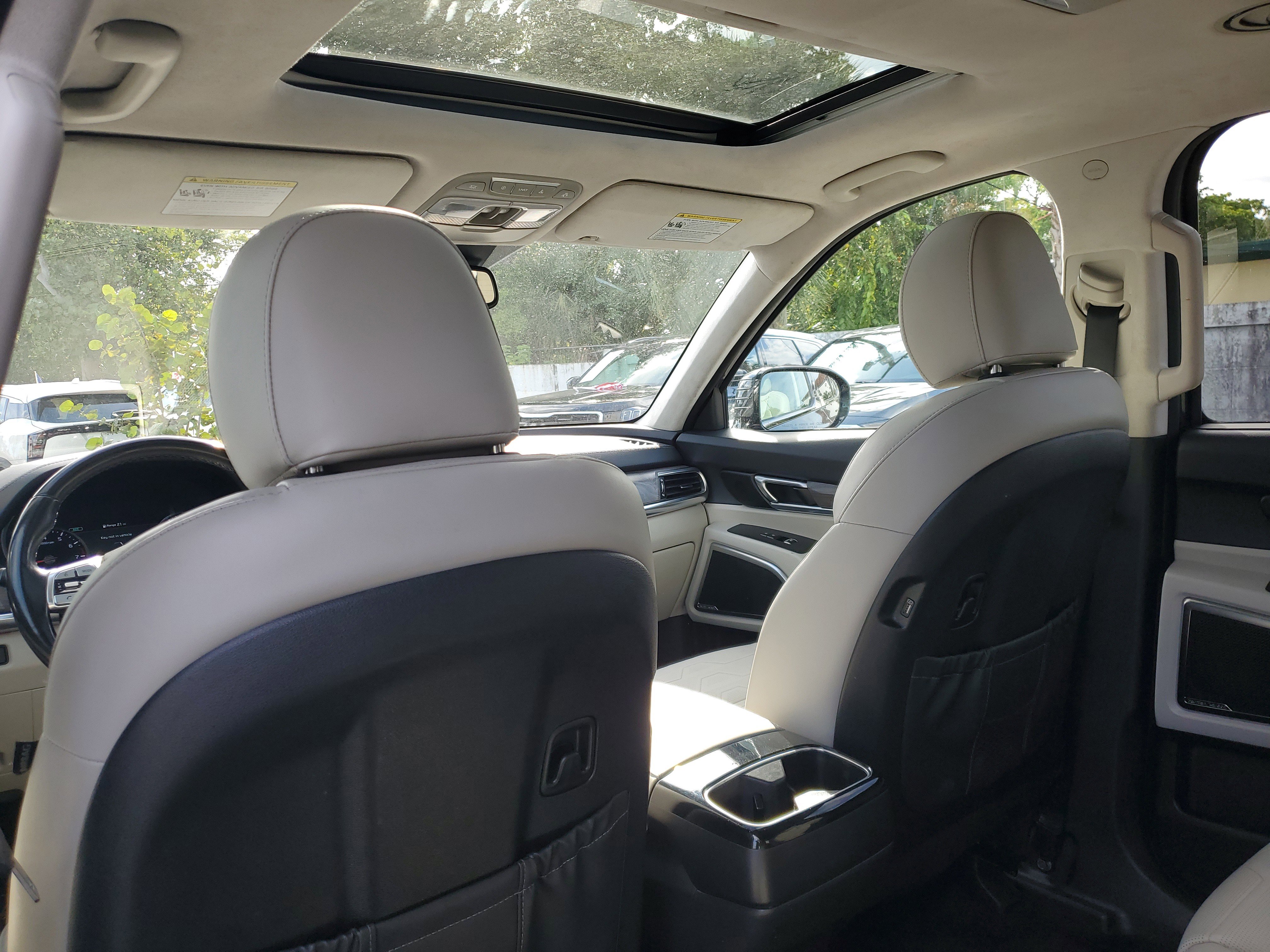 Used 2021 Kia Telluride SX w/ SX Prestige Package image 15