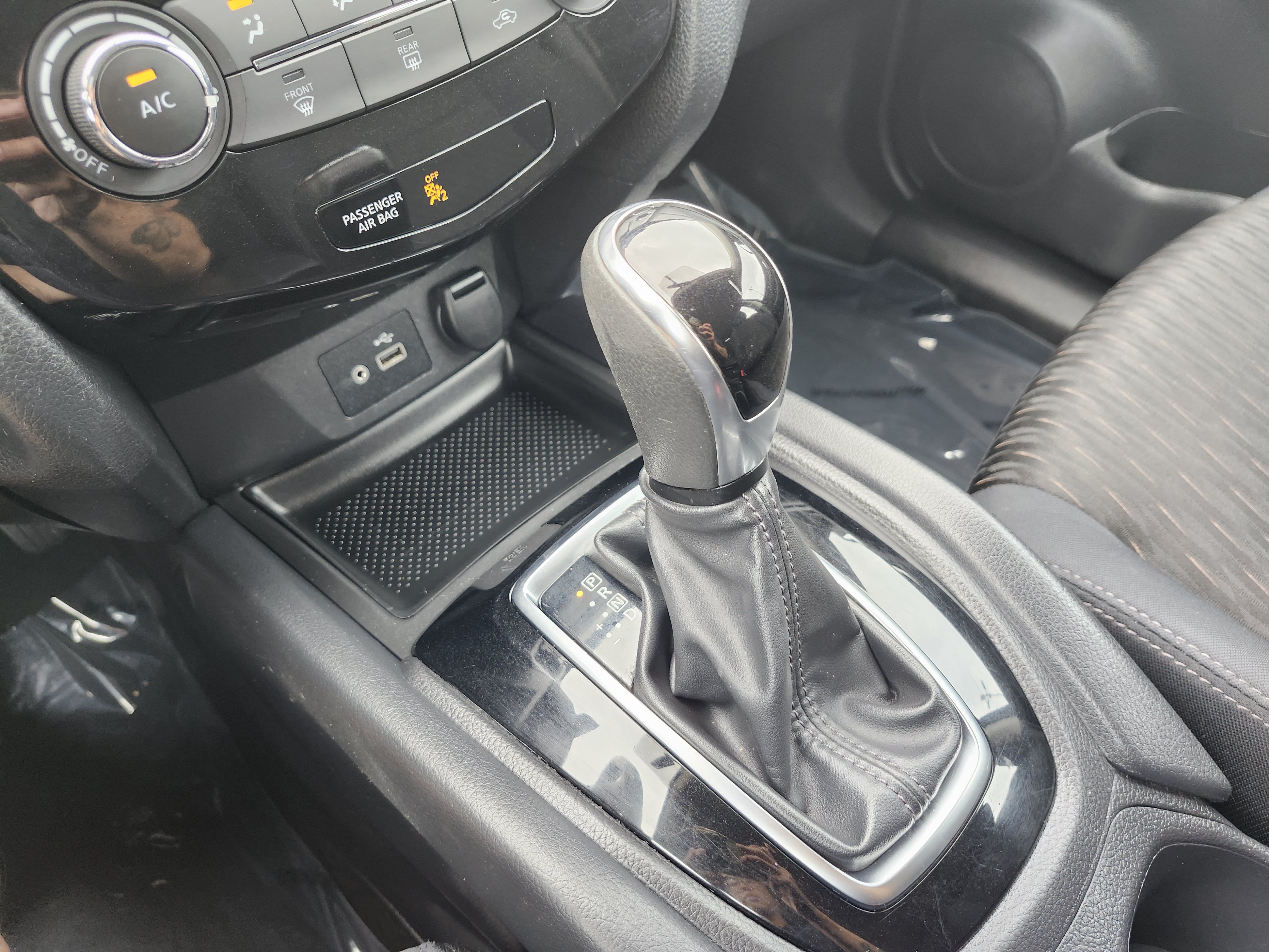Used 2018 Nissan Rogue S FWD image 28