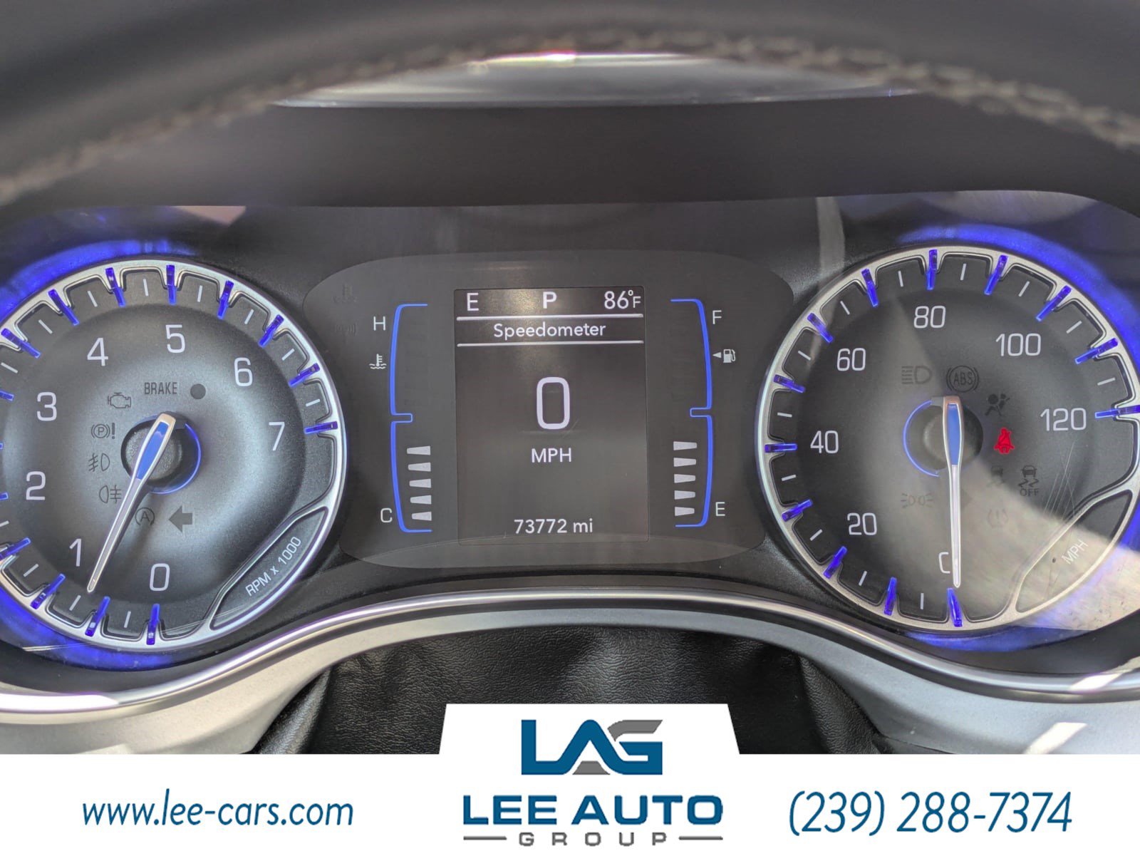 Used 2018 Chrysler Pacifica Touring-L w/ Premium Audio Group FWD image 22