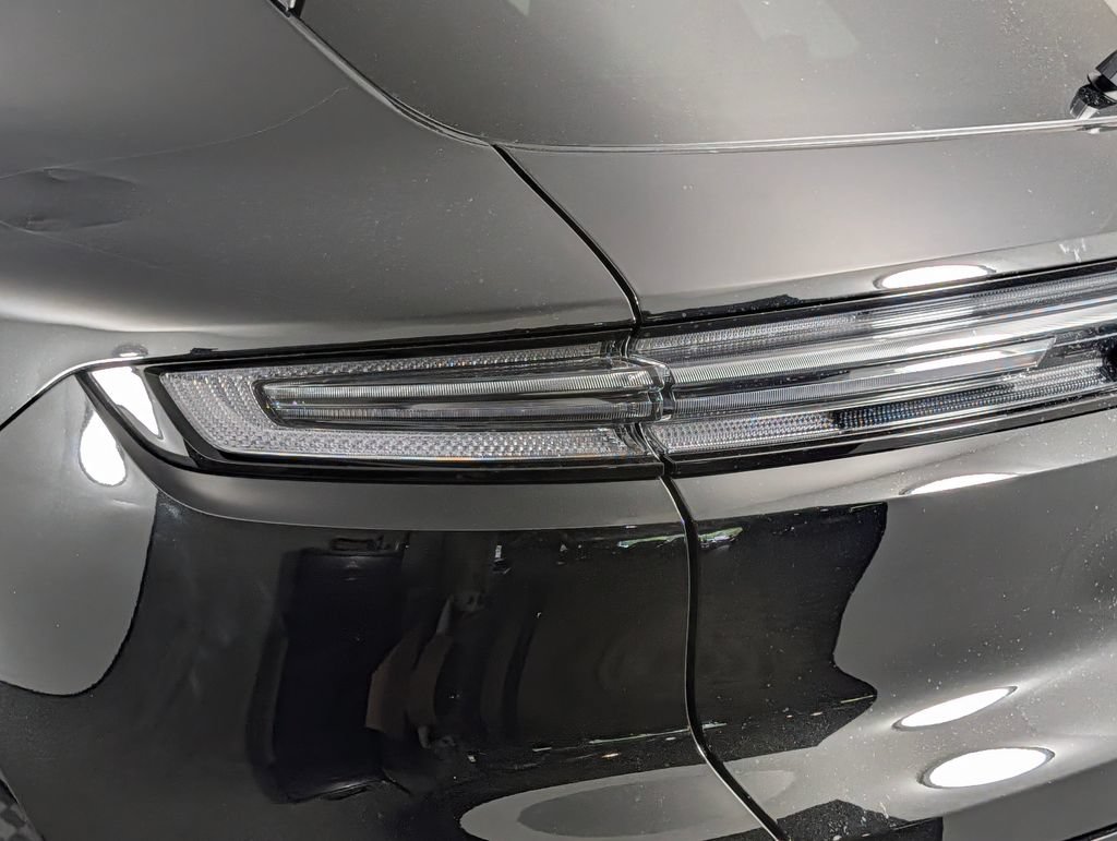 New 2026 Porsche Cayenne AWD/4WD image 16