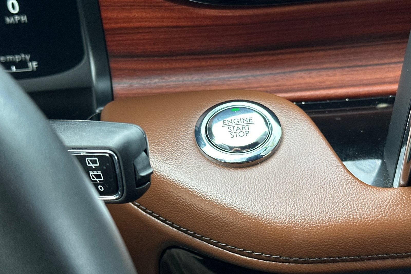 Used 2024 Lincoln Aviator Reserve AWD/4WD image 79