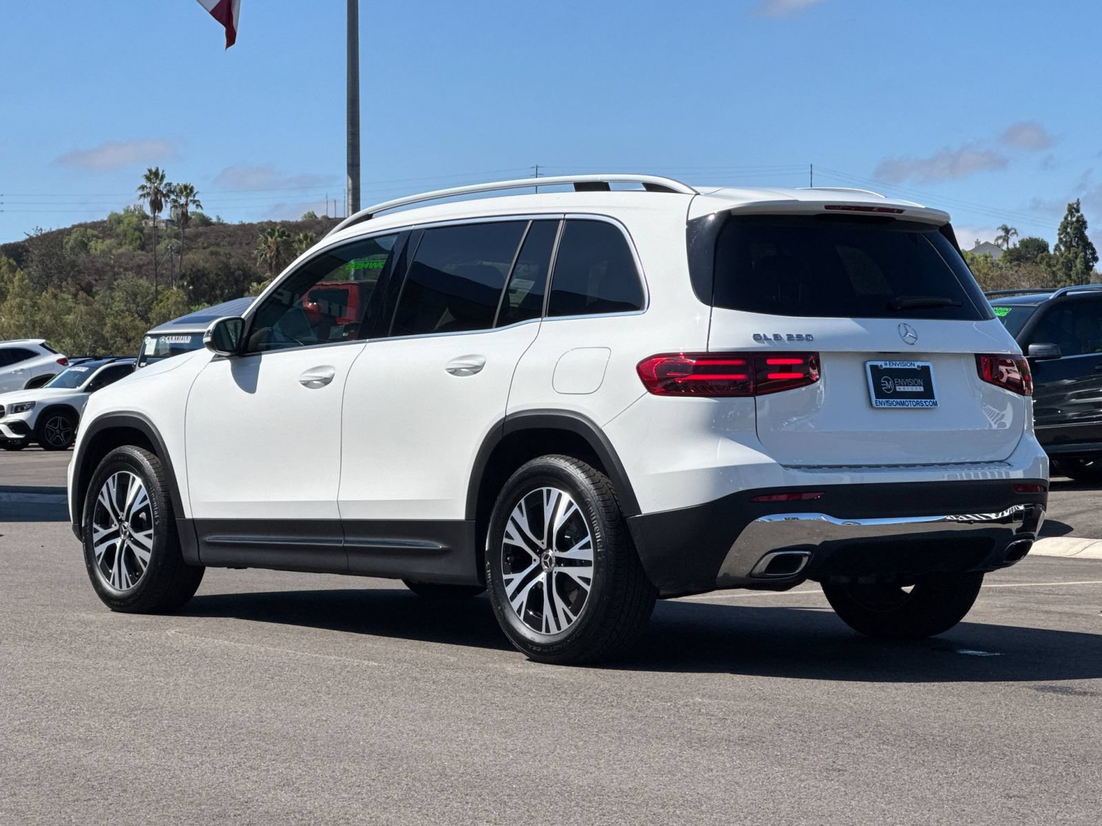 Used 2026 Mercedes-Benz GLB 250 image 5
