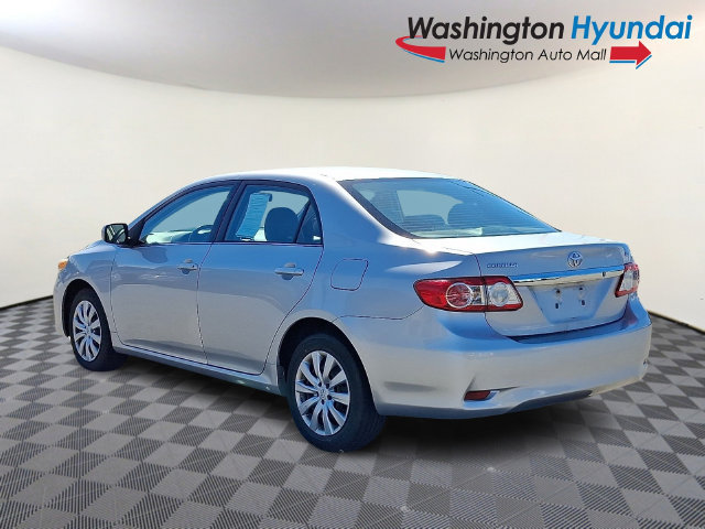 Used 2013 Toyota Corolla LE FWD image 4