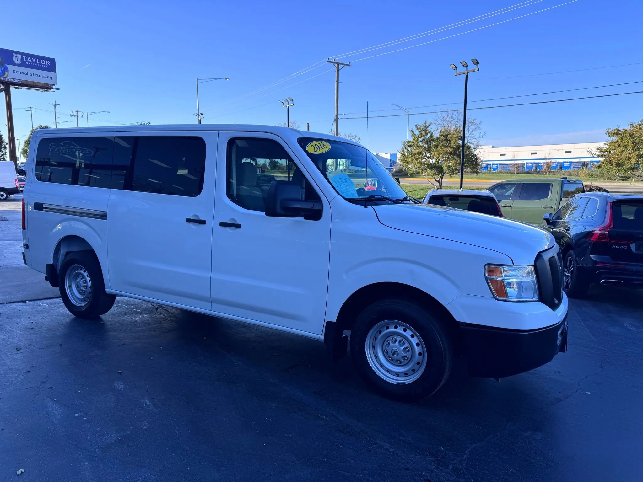 Used 2018 Nissan NV 3500 S image 6