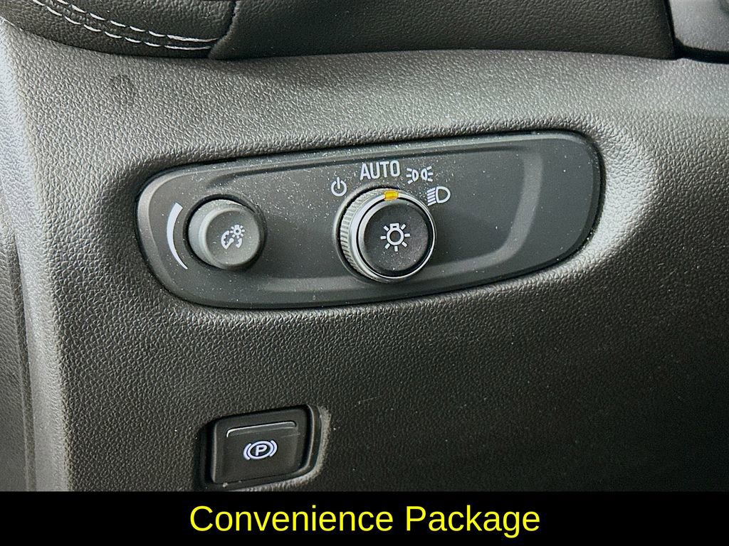 Used 2024 Chevrolet Blazer LT w/ Convenience Package FWD image 15