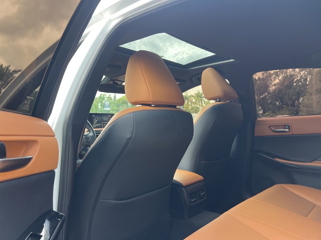 Used 2024 Lexus IS 300 image 35