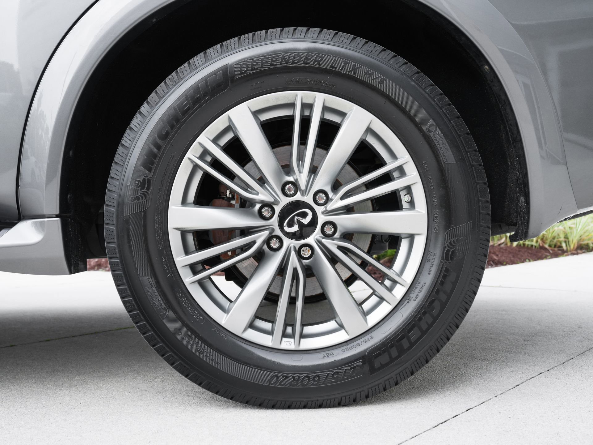 Certified 2019 INFINITI QX80 Luxe w/ All-Season Package RWD image 30