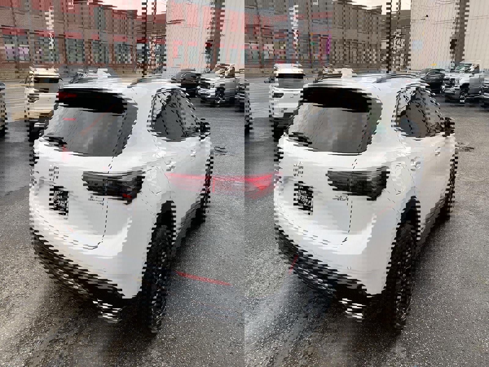 Certified 2025 Buick Envision Sport Touring image 7