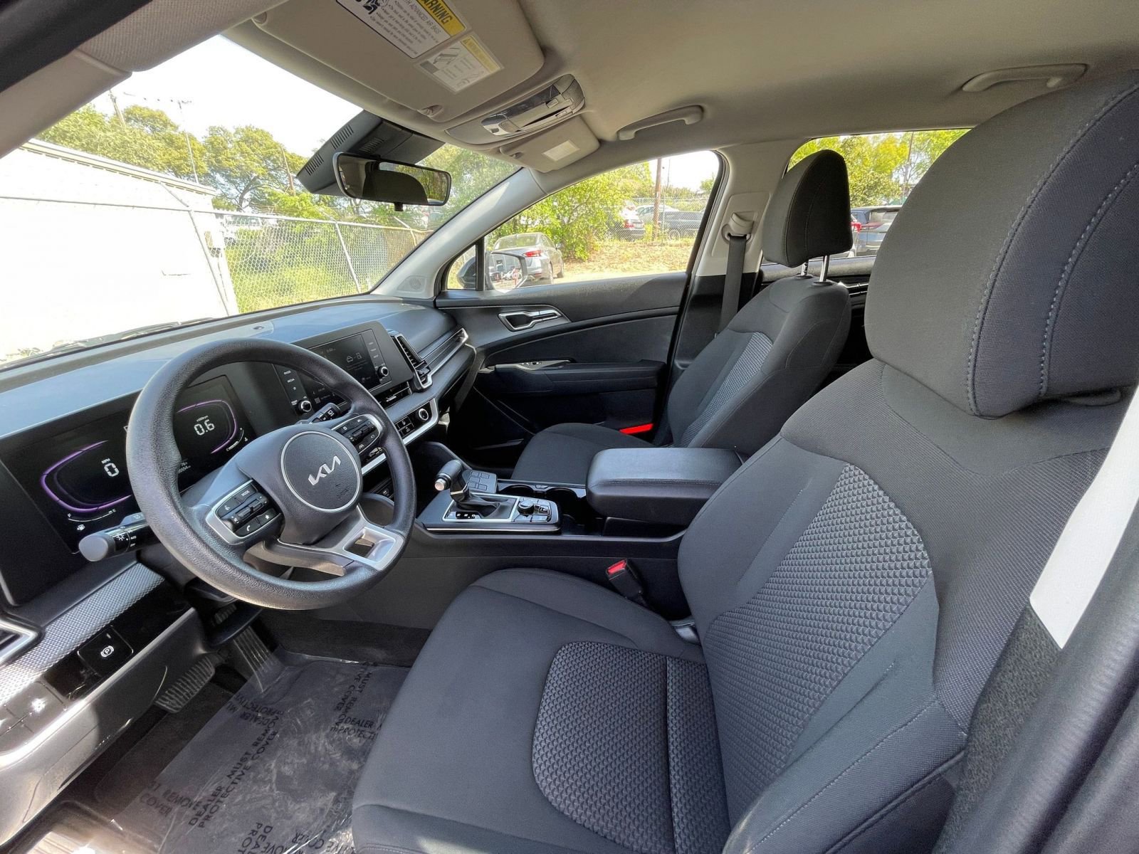 Used 2025 Kia Sportage LX image 25