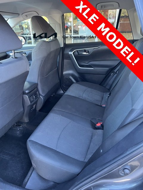 Used 2022 Toyota RAV4 XLE image 12