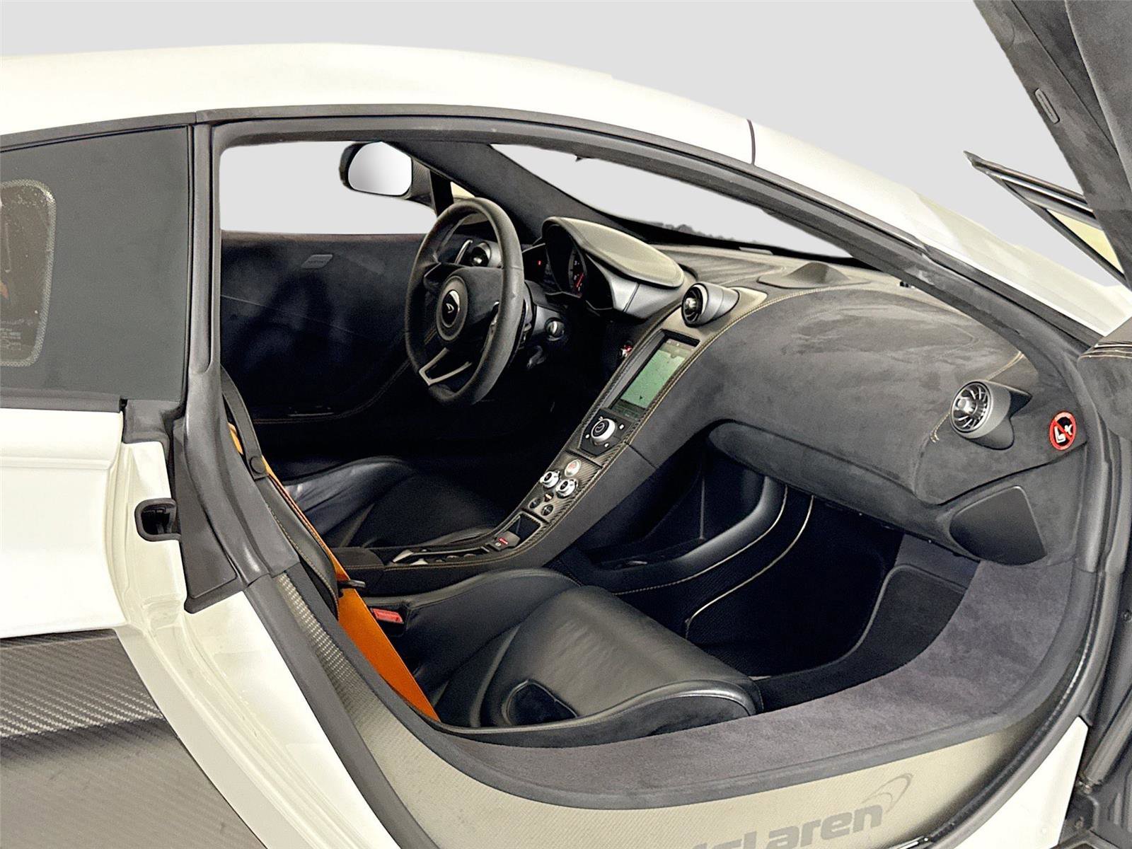 Used 2016 McLaren 675LT Coupe image 25