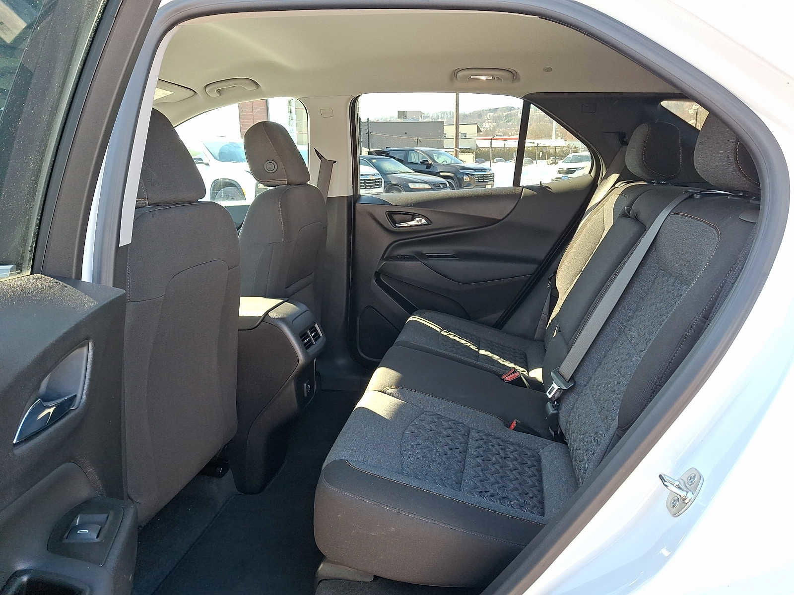 Used 2024 Chevrolet Equinox LT image 10