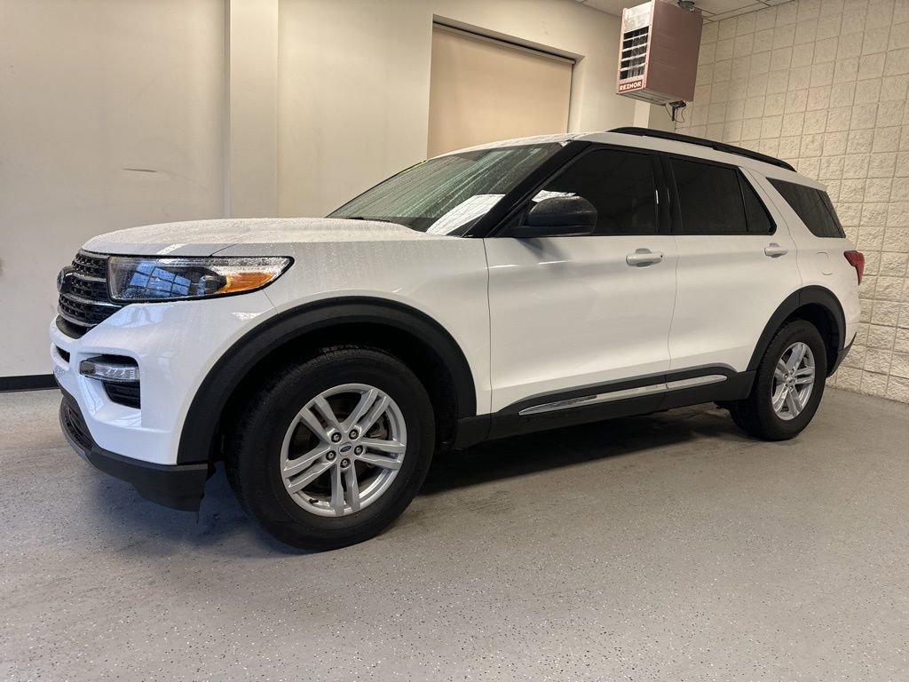 Used 2023 Ford Explorer XLT w/ Equipment Group 202A image 35