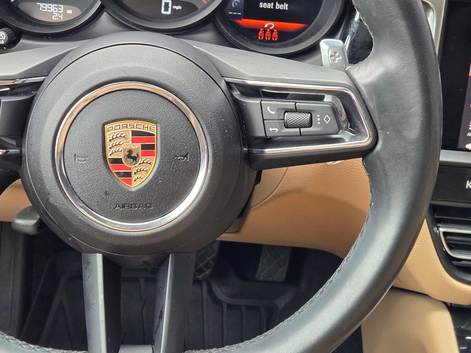 Used 2024 Porsche Macan AWD/4WD image 17