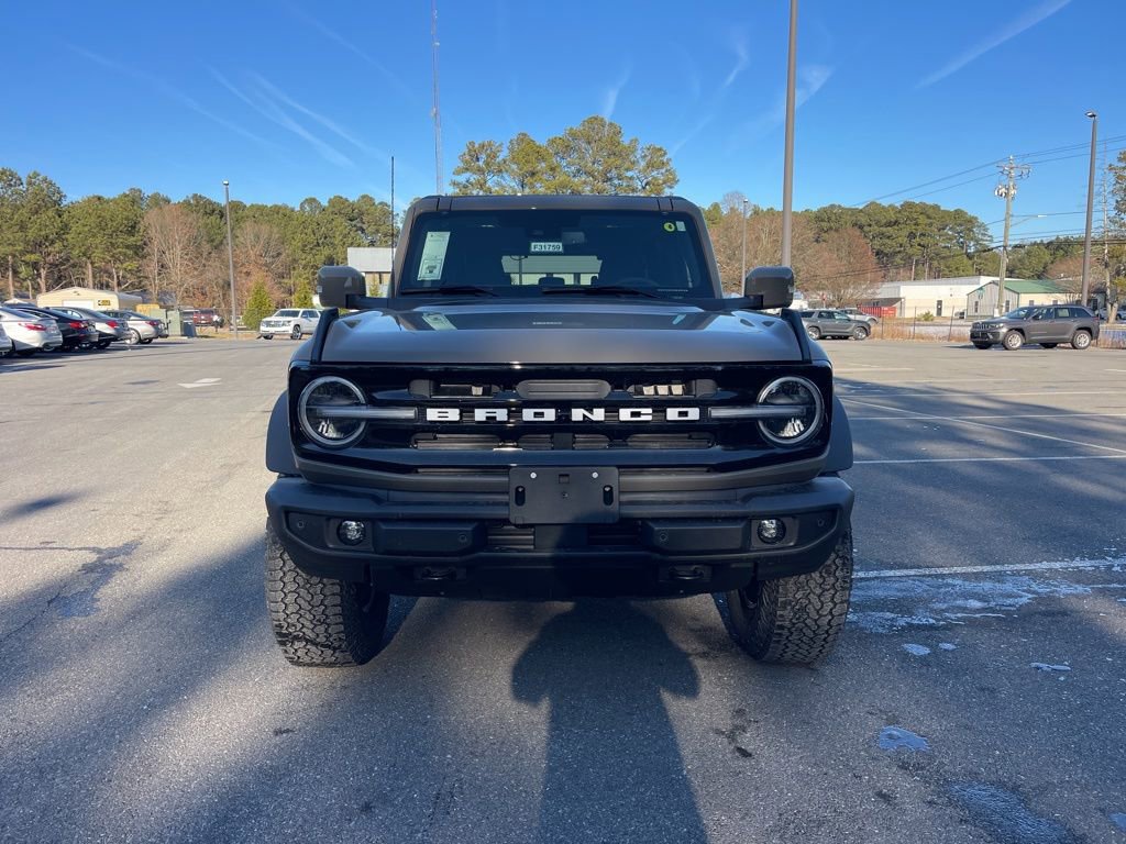 New 2025 Ford Bronco Outer Banks w/ Sasquatch Package image 3