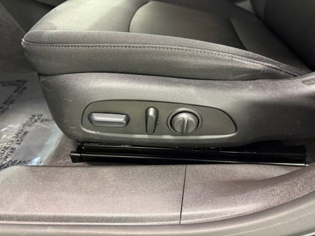 Used 2023 Chevrolet Malibu LT image 13